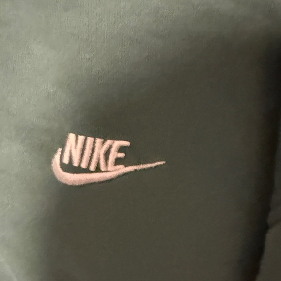 Nike Kids Green Sweatshirt - Picture 3 of 4